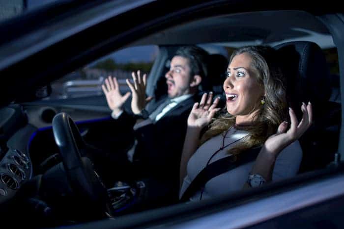 How to avoid getting distracted by bright headlights