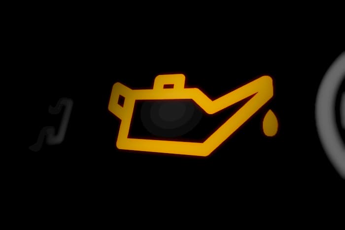 car oil pressure light symbols mean