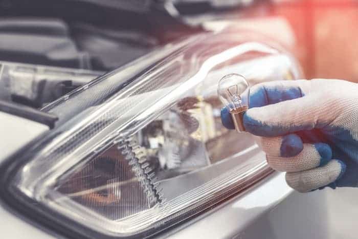 How to replace a Lexus car headlight