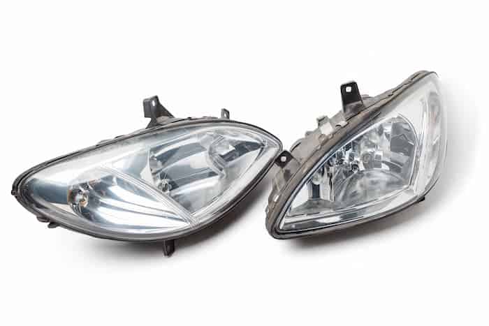 How to replace audi headlight