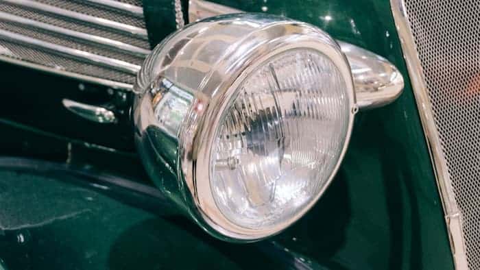 How safe is it to drive with a headlight problem