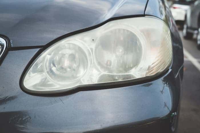 Signs that your headlight ballast is bad